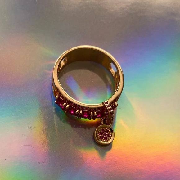 🆕 Luxury Ring For Women, Circular Shaped With Pendant Loop DesignGold & Pink🆕 - Picture 4 of 7